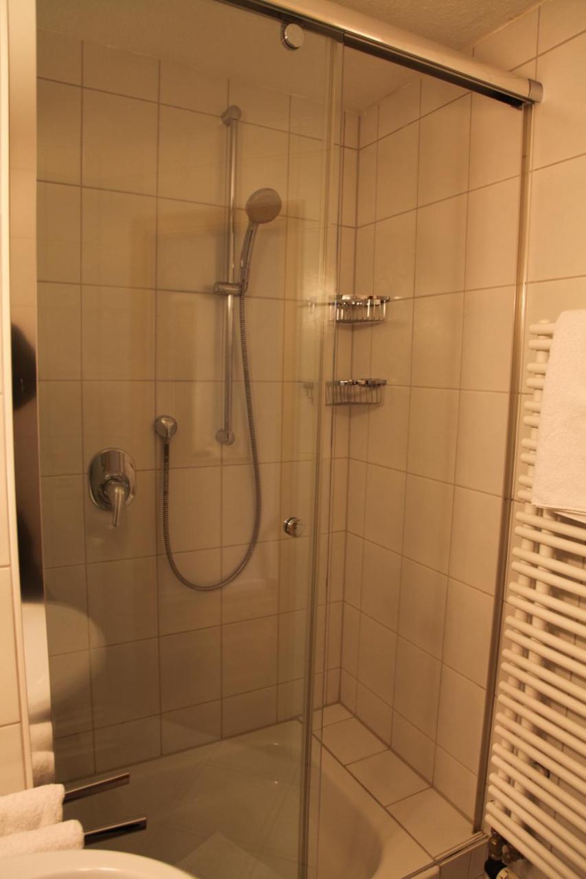 Hotel Seepromenade Меерсбург Экстерьер фото